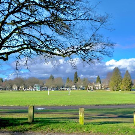 Vancouver Elite Stay Close To Ubc エクステリア 写真